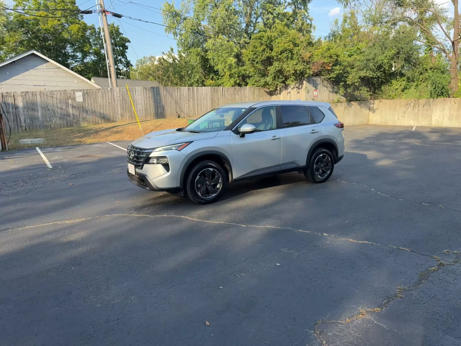 Used 2025 Nissan Rogue SV AWD/4WD image 7