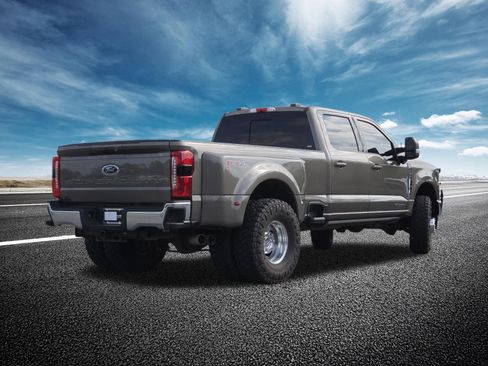 Used 2023 Ford F350 Lariat w/ Lariat Ultimate Package image 24