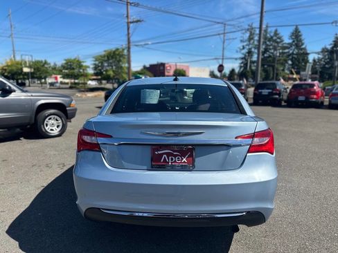 Used 2013 Chrysler 200 LX image 7