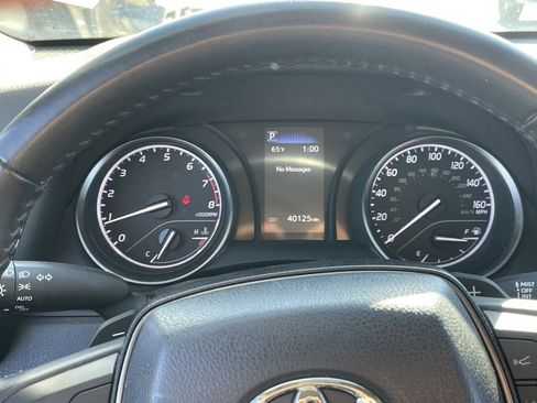 Used 2024 Toyota Camry SE image 7