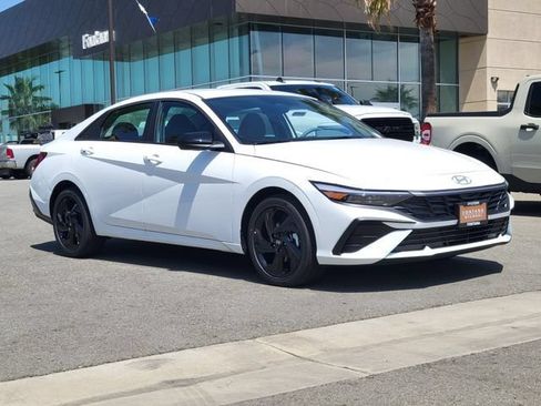 New 2026 Hyundai Elantra Sport FWD image 32