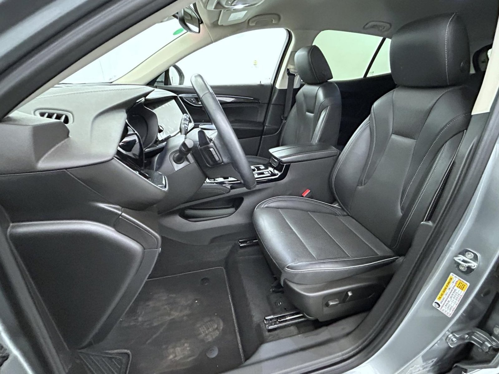 Used 2023 Buick Envision Essence AWD/4WD image 10
