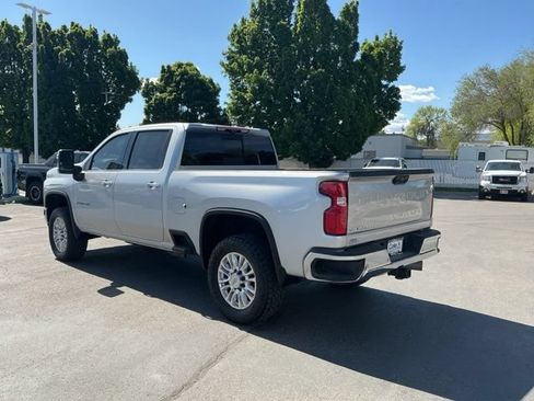 Used 2021 Chevrolet Silverado 2500 LTZ w/ LTZ Premium Package AWD/4WD image 8