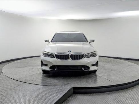 Used 2022 BMW 330i Sedan image 12