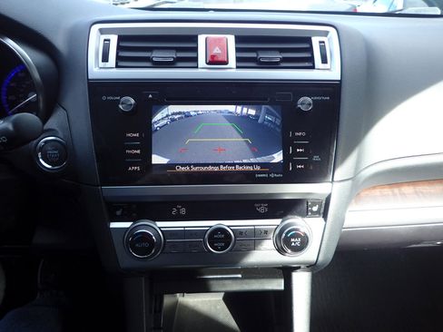 Used 2017 Subaru Outback 3.6R Limited w/ Popular Package #5 image 22