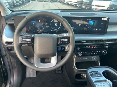 New 2026 Hyundai Ioniq 9 SE image 14