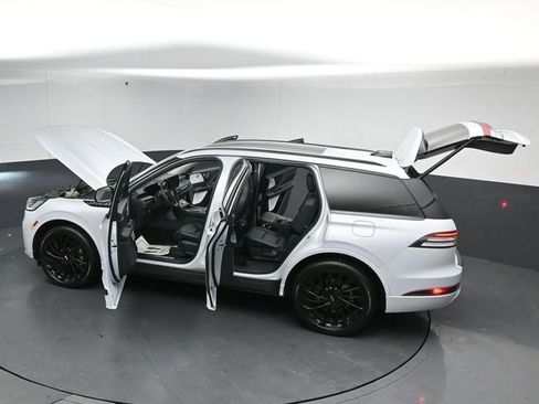 Certified 2025 Lincoln Aviator Reserve w/ Equipment Group 201A AWD/4WD image 57