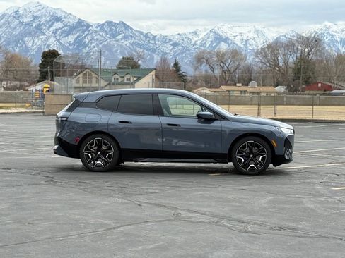 Used 2025 BMW iX xDrive50 w/ Premium Package image 4