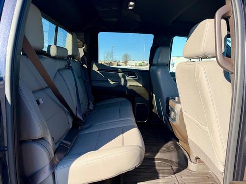 Used 2022 GMC Sierra 1500 SLT w/ SLT Premium Plus Package image 11