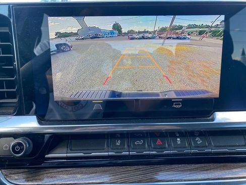 Used 2024 Chevrolet Silverado 2500 LT image 14