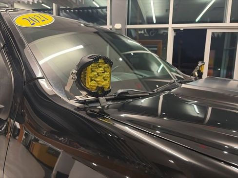 Used 2021 Chevrolet Colorado ZR2 w/ ZR2 Midnight Special Edition image 43