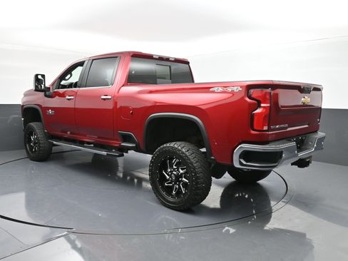 Used 2024 Chevrolet Silverado 2500 LTZ w/ LTZ Texas Edition image 6