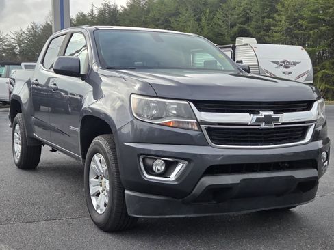 Used 2017 Chevrolet Colorado LT w/ LT Convenience Package image 10
