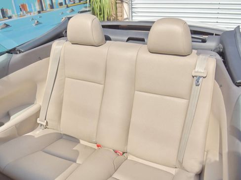 Used 2006 Toyota Solara SLE image 17