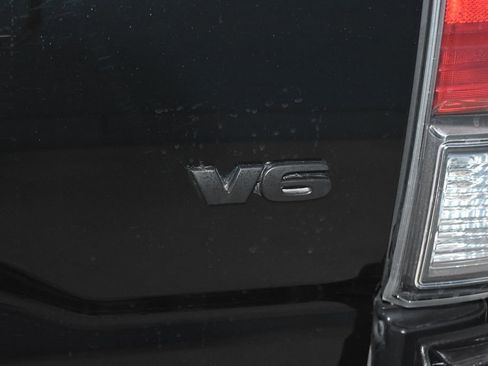 Used 2020 Toyota Tacoma TRD Off-Road image 27