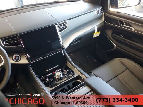 New 2026 Jeep Grand Wagoneer Limited AWD/4WD image 16