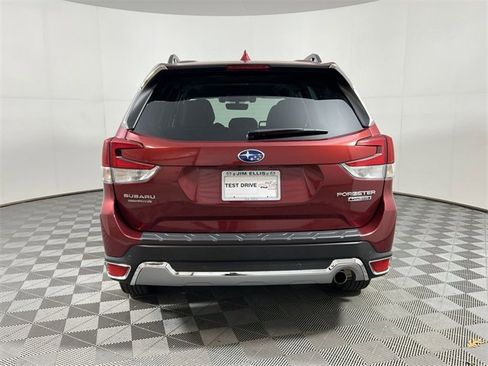 Used 2021 Subaru Forester Touring image 7