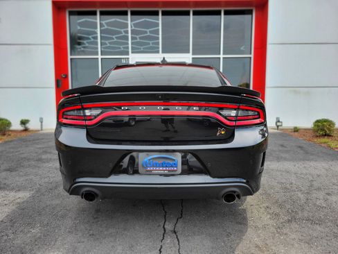 Used 2023 Dodge Charger Scat Pack w/ Plus Group RWD image 5