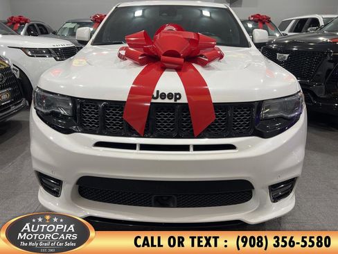 Used 2021 Jeep Grand Cherokee SRT image 7