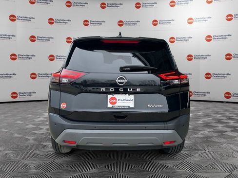 Used 2023 Nissan Rogue SV image 4