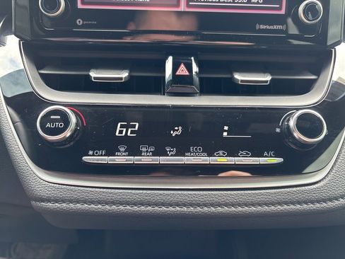 Used 2022 Toyota Corolla SE w/ Carpet Mat Package (TMS) FWD image 5