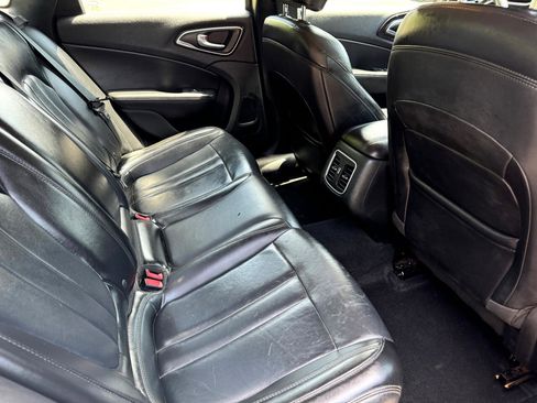 Used 2015 Chrysler 200 C image 38