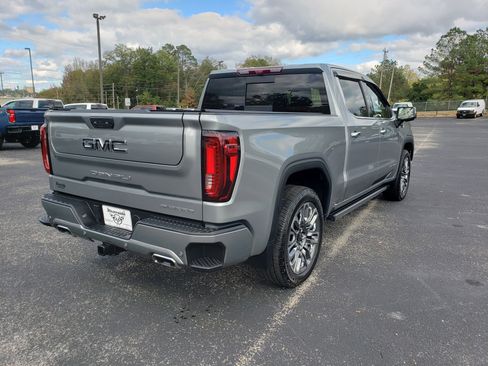 Used 2024 GMC Sierra 1500 Denali Ultimate image 3