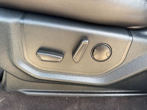 Used 2021 Ford Expedition XLT image 21