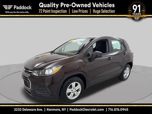 Used 2021 Chevrolet Trax LS FWD image 1