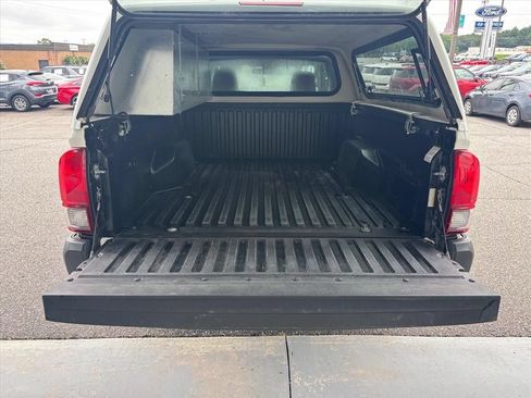 Used 2023 Toyota Tacoma SR RWD image 3