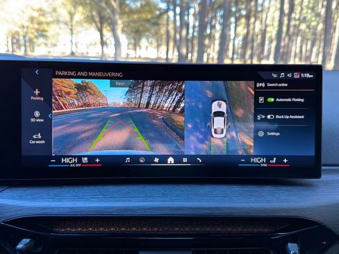 Certified 2025 BMW 430i xDrive Coupe w/ M Sport Package image 2