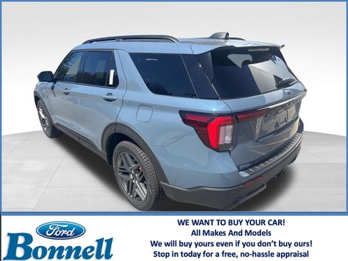 New 2026 Ford Explorer ST-Line w/ ST-Line Street Pack AWD/4WD image 3