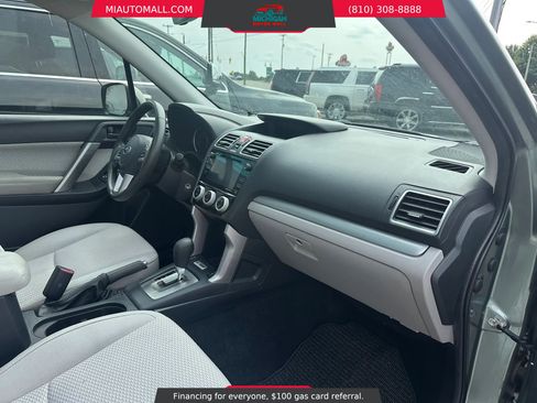 Used 2017 Subaru Forester 2.5i Premium w/ All-Weather Package AWD/4WD image 11