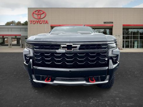Used 2024 Chevrolet Silverado 1500 ZR2 w/ Technology Package AWD/4WD image 2
