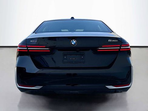 Certified 2026 BMW 530i xDrive AWD/4WD image 4