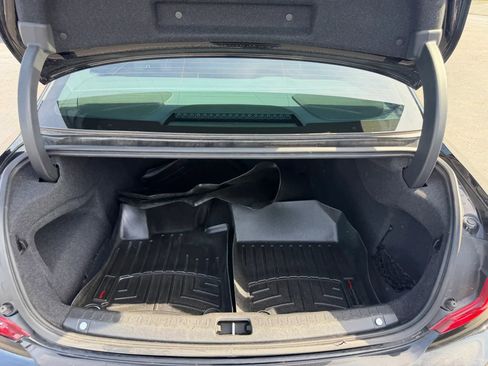 Used 2018 Volvo S90 T5 Momentum w/ Convenience Package FWD image 32