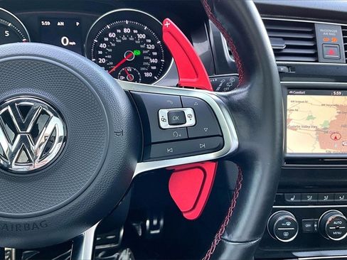 Used 2017 Volkswagen GTI Autobahn image 26