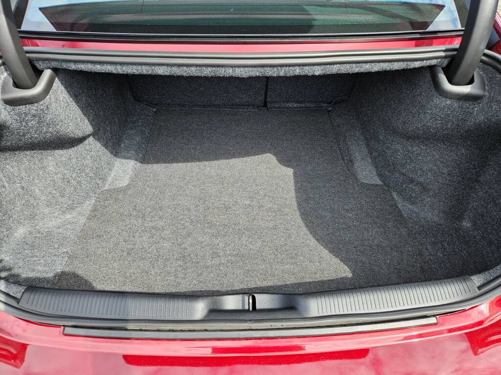 Used 2023 Dodge Charger SXT RWD image 9