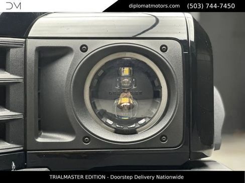 Used 2024 INEOS Grenadier AWD/4WD image 12
