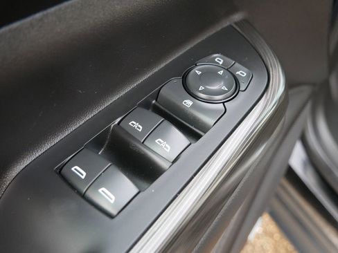 Used 2023 GMC Acadia SLT image 16