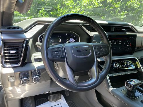 Used 2024 GMC Sierra 1500 Denali Ultimate AWD/4WD image 18