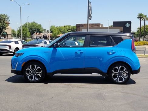 Certified 2025 Kia Soul EX FWD image 9