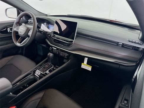 New 2026 Jeep Compass Trailhawk image 21