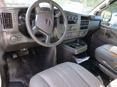 New 2025 GMC Savana 3500 w/ Power Convenience Package RWD image 9