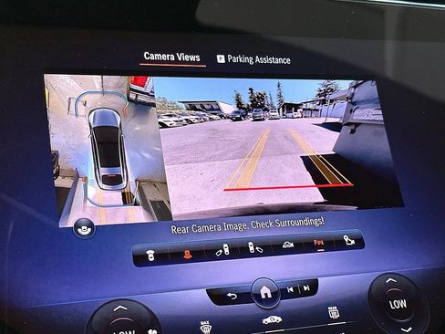 Used 2022 Mercedes-Benz EQS 580 4MATIC Sedan image 11