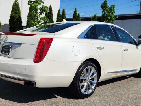 Used 2013 Cadillac XTS Premium AWD/4WD image 4