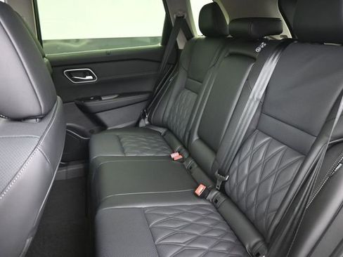 New 2026 Nissan Rogue Platinum w/ Platinum Premium Package image 12