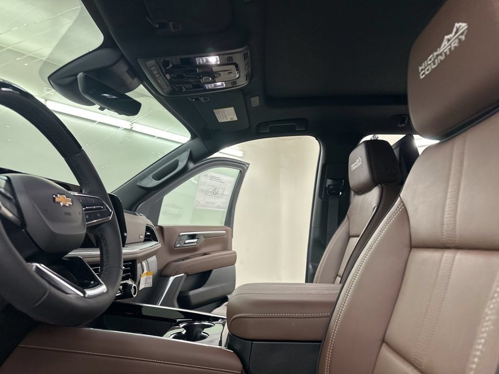 New 2026 Chevrolet Tahoe High Country AWD/4WD image 33