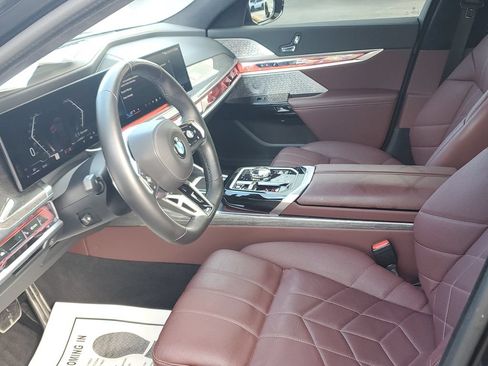 Used 2024 BMW 760i xDrive w/ Executive Package AWD/4WD image 22