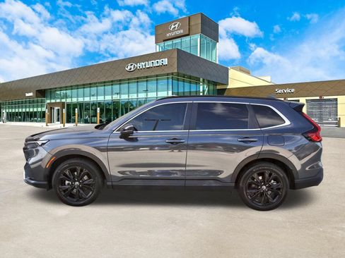 Used 2023 Honda CR-V Sport Touring image 9